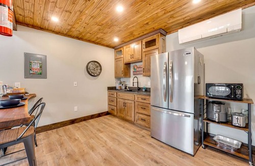 Ponce De Leon Cabin | Upscale James River Front Condo near Branson Kayak, Fish, Relax Unit 4