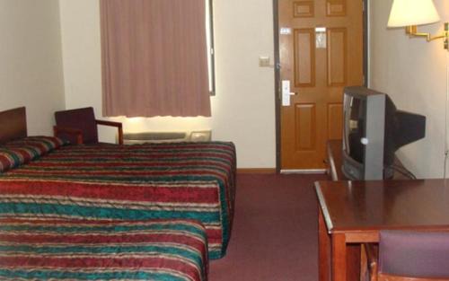 Grand Island Hotel | USA Inns of America