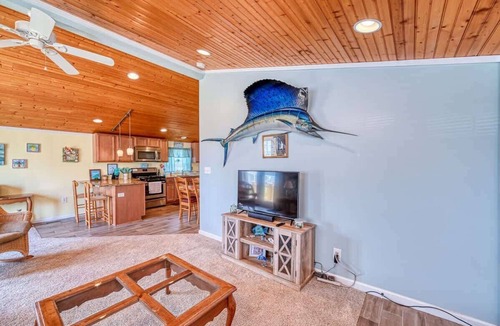 Surf City House | Vacation On Easy Street - 100 steps to beach - Dogs Allowed