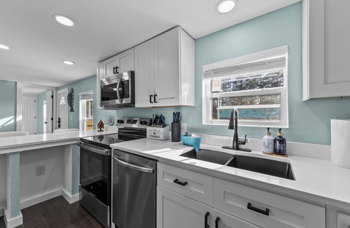 McCutcheon Field House | Villa Slate Coastal Country Retreat PCS Nurses Contractors- Weekly & Monthly