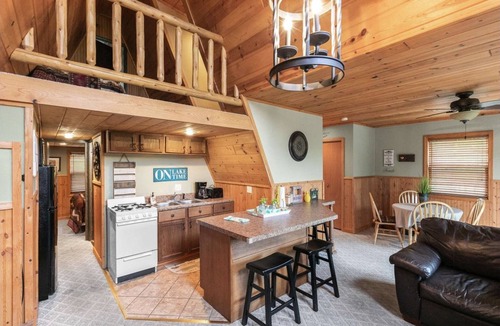 Lampe Villa | Villa vacation lake rental near Dogwood Canyon and Kimberling City, MO.