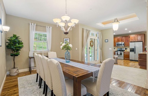 Branson Villa | Villa w/30ft PrivateDeck, All Ensuite Bathrooms, Communal Pool, Golf, GameArea