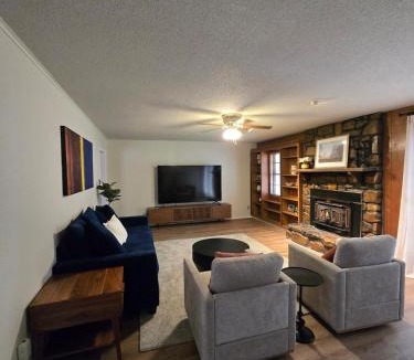 Uniontown House | Village Harbor home