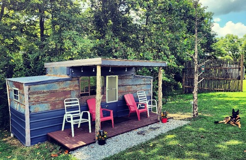 Jonesville Cabin | Vintage Camper Cabin on Beautiful Farm Near Ark & Bourbon Trail