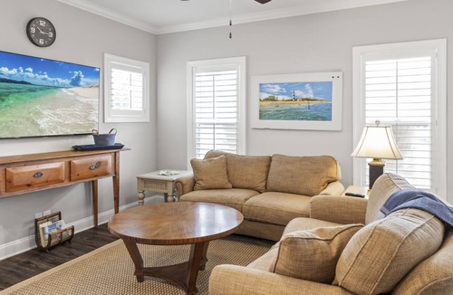 Morehead City House | Visit Blue Pelican located in Beaufort, North Carolina!