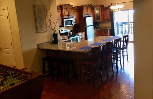 Hollister Condo | Vista Bleu - Luxurious Flat with Spectacular Views!
