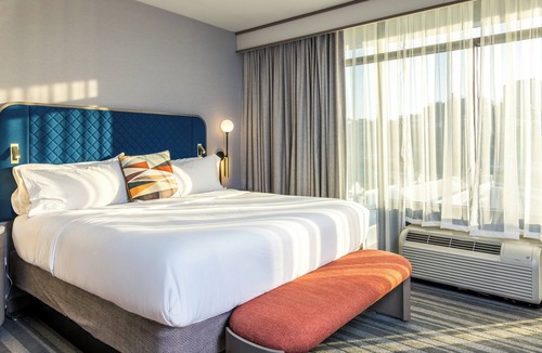 Central Business District Hotel | voco The Clair Cincinnati Downtown by IHG