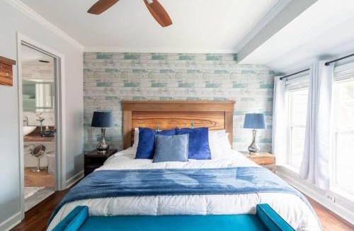 Rutledge Hill House | Walk To Broadway Charming Modern Historic Townhome