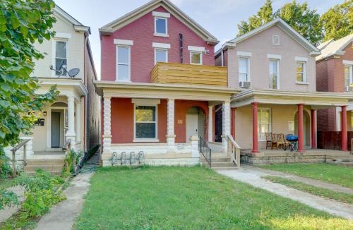 South Louisville Apartment | Walk to Churchill Downs: Pet-Friendly Retreat!