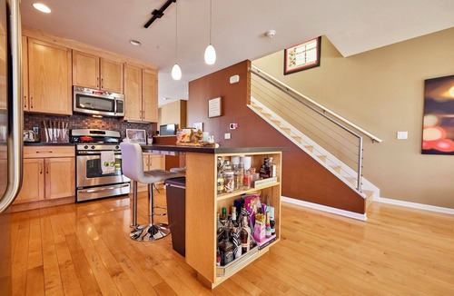Little Italy House | Walk to Downtown 3BR/3BA Townhome Garage + Porch