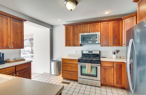 Tulsa Cottage | Walk to Expo Square! Tulsa Home w/Deck & Yard