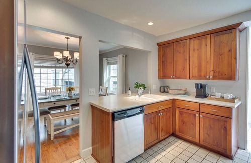 Tulsa Cottage | Walk to Expo Square! Tulsa Home w/Deck & Yard