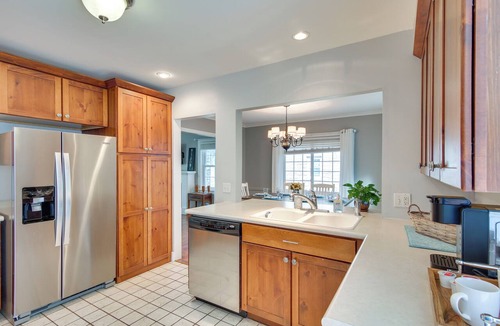Tulsa Cottage | Walk to Expo Square! Tulsa Home w/Deck & Yard