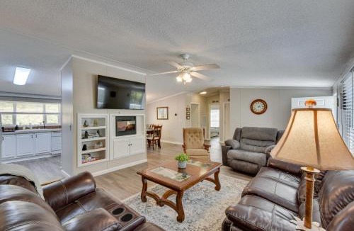 Hayesville House | Walk to Lake Chatuge! Hayesville Cabin w/Fire Pit