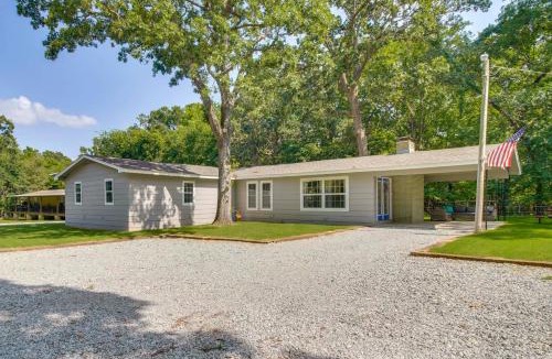 Afton House | Walk to Marina & Lake: Family Retreat in Afton!