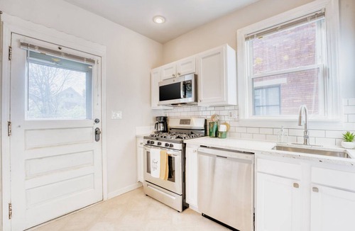 Oakley House | Walkable Oakley Neighborhood Home in Cincinnati!