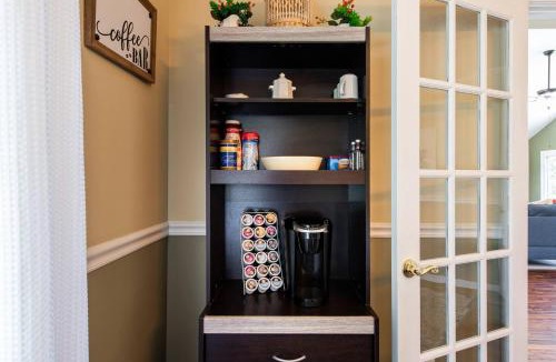 Warsaw House | Waterfront Cabin With A View, Large Family Retreat, Pet Friendly