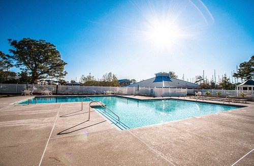 New Bern Condo | Waterfront Condo near Tryon Palace | Sleeps 4