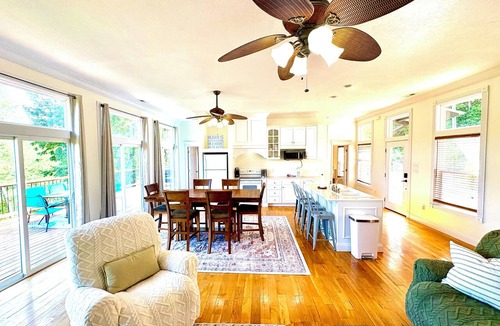 Maynardville House | Waterfront House on Norris Lake - Private Dock