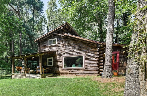Maple Mount Cabin | Waterfront Log Cabin in Kentucky: Fire Pit, Grill!