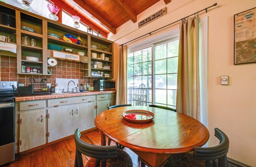 Cub Run House | Waterfront Nolin Lake Gem: Guest House & Balcony