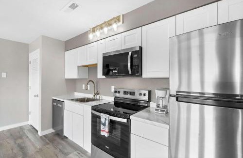Indian Point House | Waterview Oasis - Stay for 4