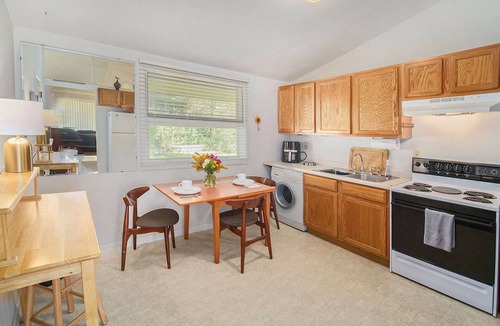 Lincoln House | Welcome to Lincoln 3912