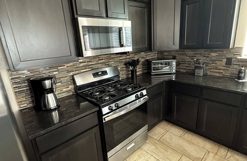 El Paso House | Westside spot near the Outlet Mall and Providence Hospital, with easy I-10 acces