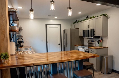 Manchester House | Whiskey Trails Hollow