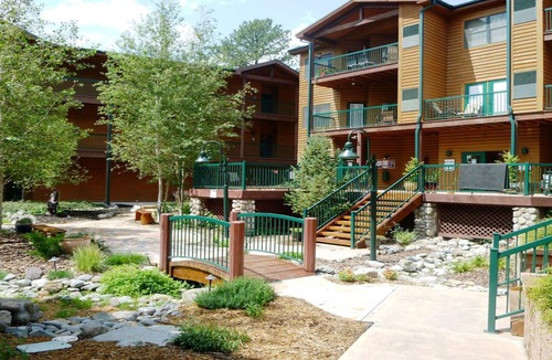 Ruidoso Condo | Whispering Pines a Luxury 1 Bedroom Condo Sleeps 4 with Great Garden Views
