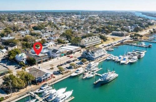 Morehead City House | Why Knot Getaway…Rooftop with WaterView! Unit E