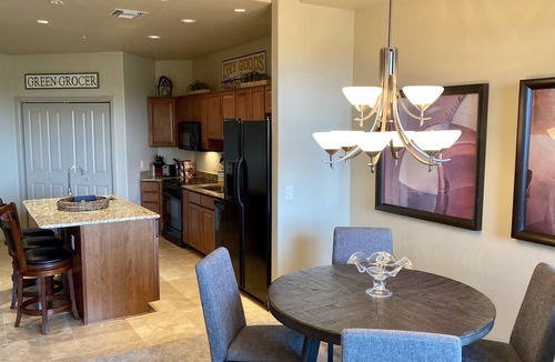 Sam Hughes Condo | Wildcat305 - Beautiful condo overlooking UofA stadium and close to downtown