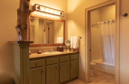 Big Cedars Apartment | Wilderness Club Big Cedar STUDIO! Valentine's weekends & Easter week! n