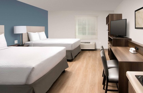 Cleveland Hotel | WoodSpring Suites Cleveland North