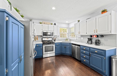 Merriam House | World Cup Home Base | 3BR + King Suite