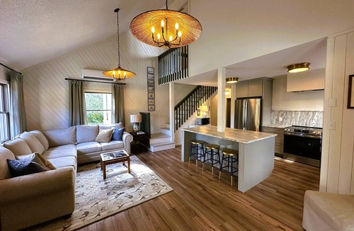 Ocracoke House | WV63: Second Sail-Newly Remodeled and Spacious