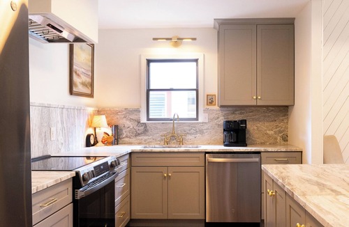 Ocracoke House | WV63: Second Sail-Newly Remodeled and Spacious