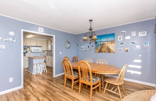 Surf City House | Zzzz's By The Seas - Oceanfront 3 BR cottage in Surf City! Dog Friendly!