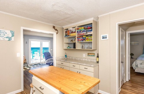 Surf City House | Zzzz's By The Seas - Oceanfront 3 BR cottage in Surf City! Dog Friendly!