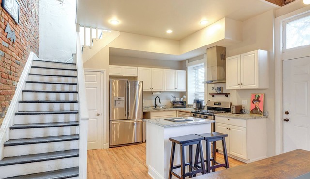 1 Mi to Dtwn: Louisville Home w/Deck & Fire Pit!