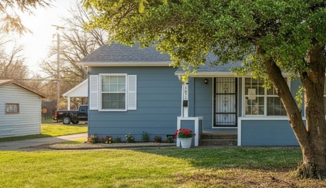 2-bedroom home Travel Nurse Friendly 30+ Day Stay Fully Furnished Pet Friendly