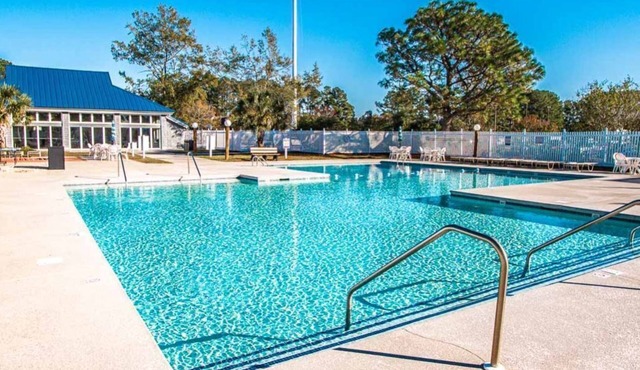 2-Bedroom Loft near Downtown New Bern