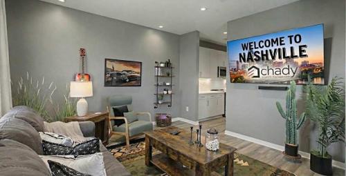 2BR Condo in Walkable Area & 5 mins to Broadway