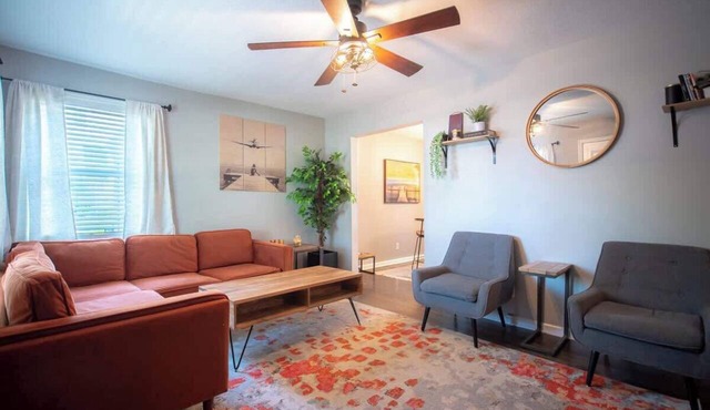 3BR Home modern and queen beds