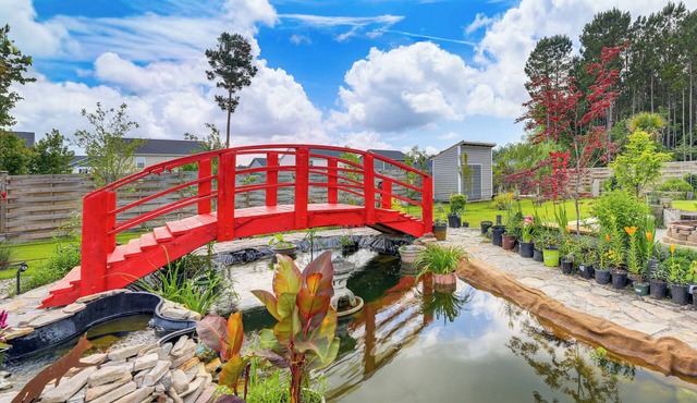 6 Mi to Camp Lejeune! Family Home w/Koi Pond