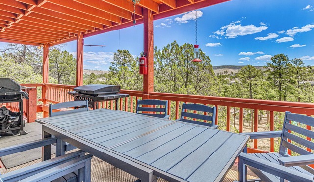 6BR, Multi-Level Deck: Group Getaway in Ruidoso!