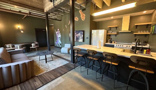 A12 Upper East Crown Exacta Suite