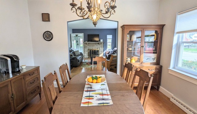 Affordable/Spacious 3 BR in quiet neighborhood 3 miles from Downtown/Expo Center