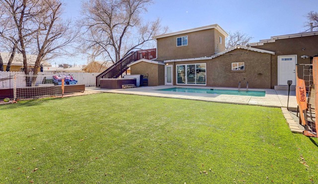 Albuquerque Vacation Rental w/ Hot Tub!