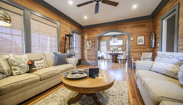 Amazing 4 Bedroom! 3 Full Bath! House in the Heart of Downtown Murfreesboro!